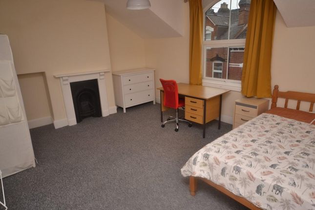 Thumbnail Terraced house to rent in Room 6, Springfield Road