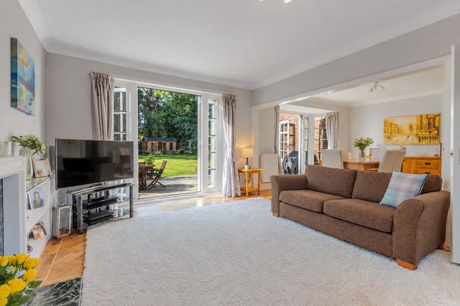 48, Pine Grove, London photo 3