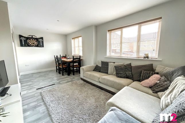 24, Bishpool View, Newport photo 3