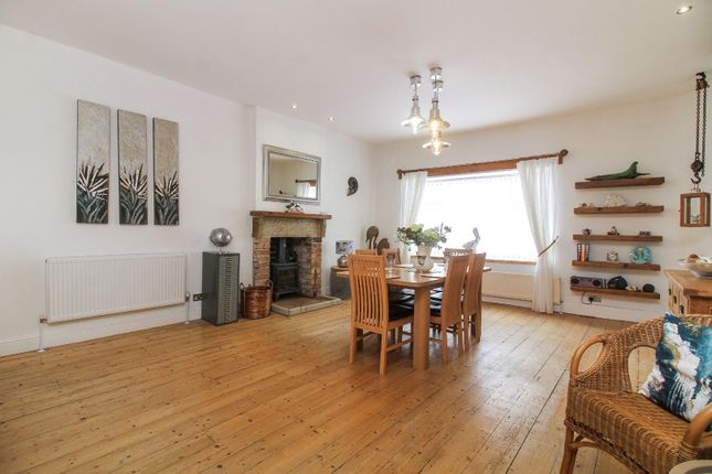 77, Front Street, Newbiggin-By-The-Sea photo 3