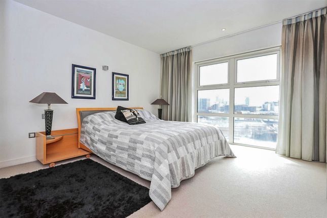 Penthouse for sale in Greyfriars Road, Cardiff
