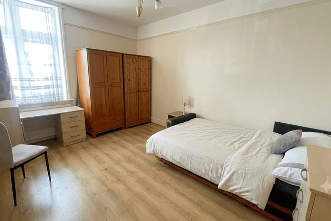 834A Green Lanes, London N21 2RT, Winchmore Hill, London photo 5