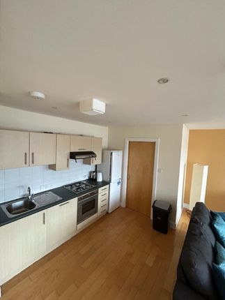 Thumbnail Flat to rent in Chambers Street, Edinburgh