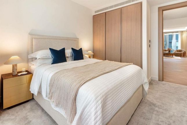 Flat to rent in The Haydon, City Of London