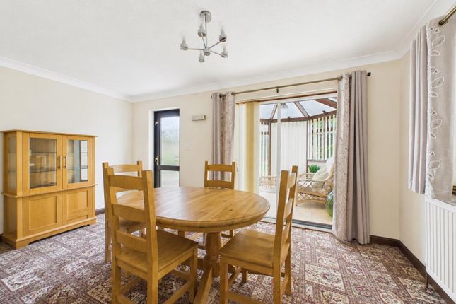 26 Dawnbrook Close, Ipswich photo 4