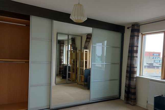 Flat 18, Bow Bell Tower, 6, Pancras Way, London photo 5