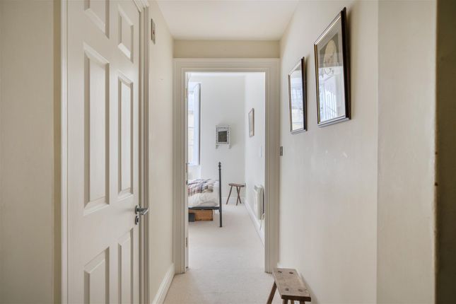Flat 19, 33, Great Pulteney Street, Bath photo 3