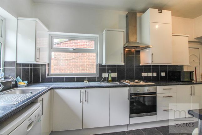 Harrington Drive, Nottingham photo 4