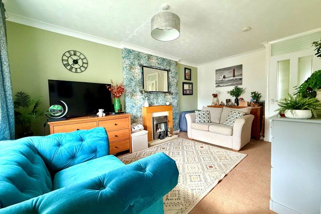 287, Longfield, Falmouth photo 2