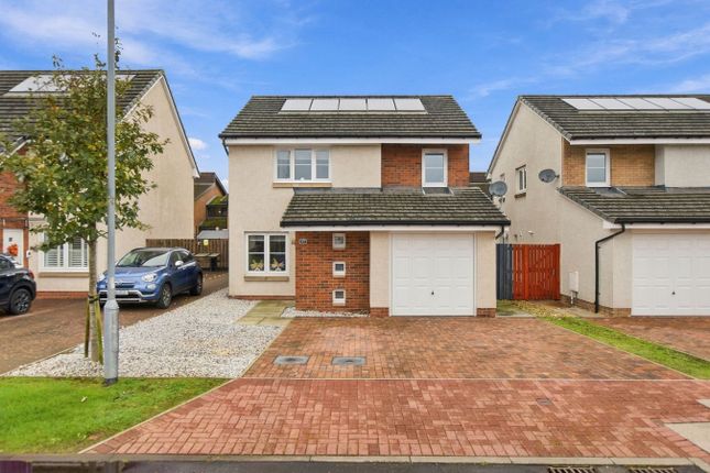 3-bed detached on Alexander Macmillan Way, Irvine, £229,000