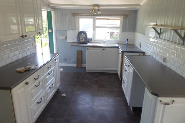 4 Guildford Close, Gainsborough Park, Foxhole, St. Austell photo 2