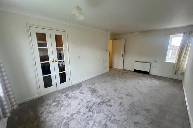 Flat 42, Santler Court, 207, Worcester Road, Malvern photo 2