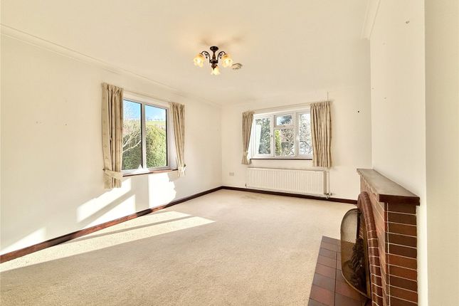 10, Hawthorn Drive, Montgomery photo 3