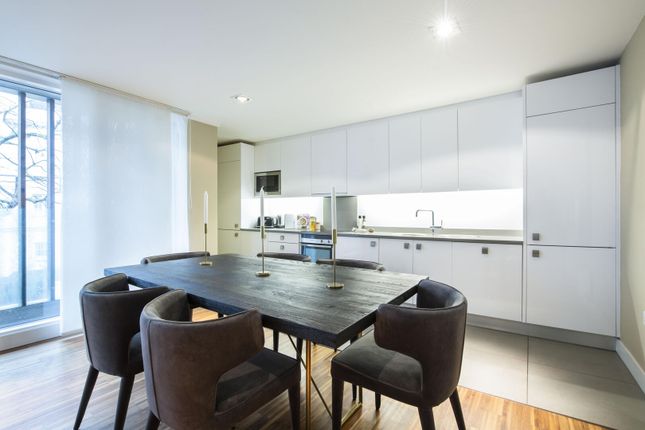 161 Fulham Road, London photo 4