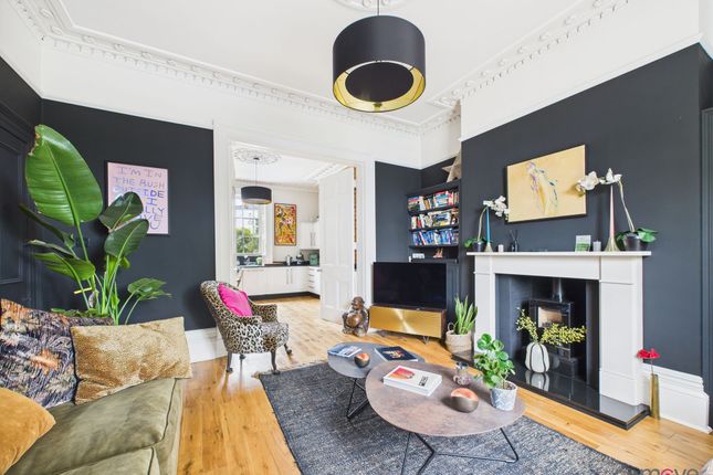 Flat 2, 1 Clarence Square, Cheltenham photo 3