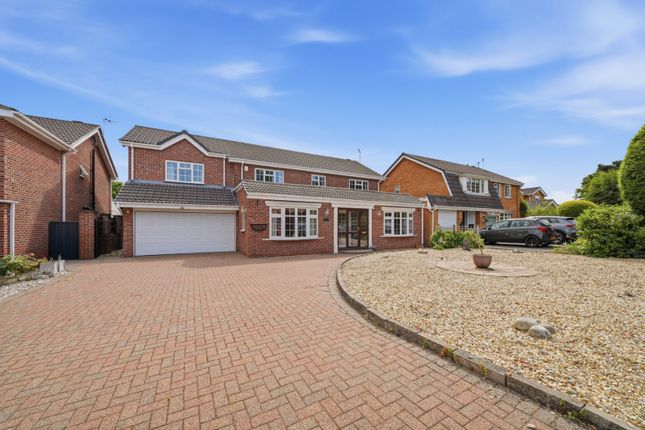 18, Manor Close, Nottingham photo 4