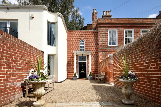 Woodcote Road, Epsom photo 2