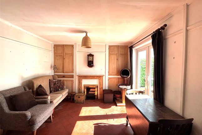 11, Northmead, Pembrokeshire photo 3