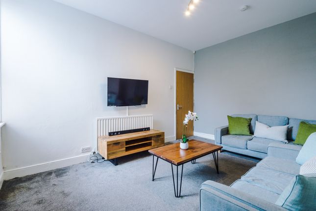 Thumbnail Shared accommodation to rent in Sandyford Road, Newcastle