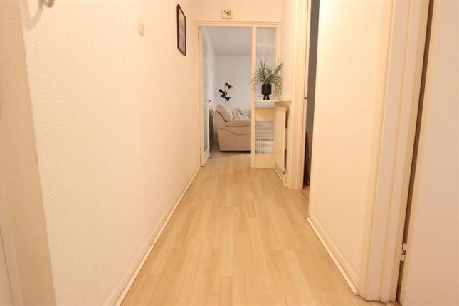 Adamsrill Close, Enfield photo 4