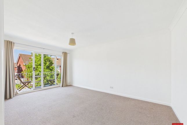 6, Malet Close, Gloucester photo 3