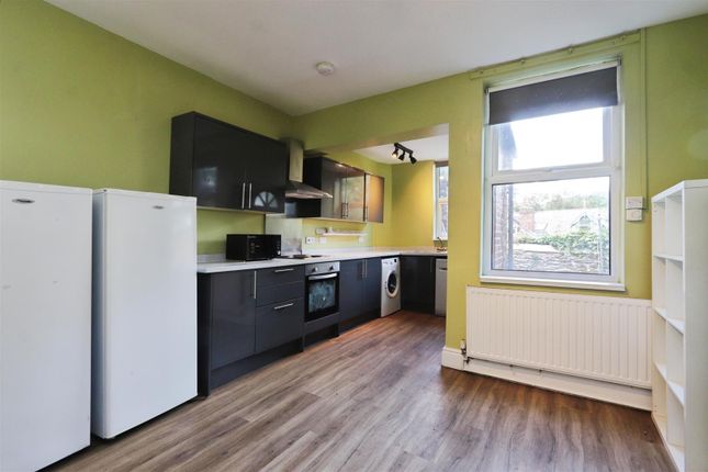 30, Hunter House Road, Sheffield photo 3