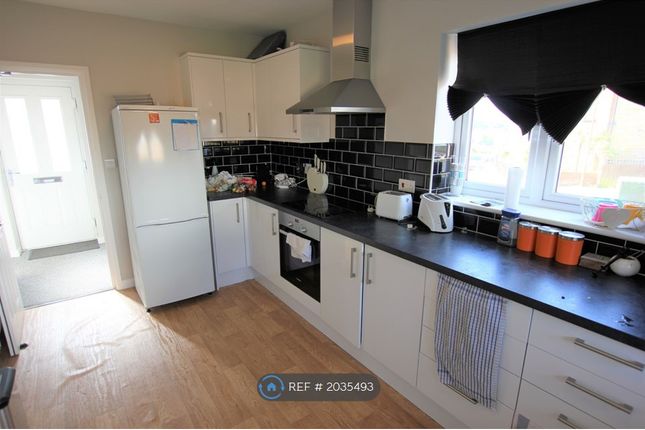 Room to rent in Tower Road, Ware