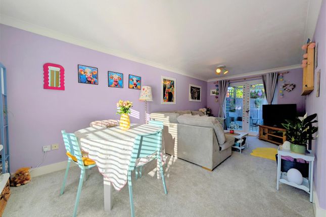 10, Smithville Close, Lydney photo 4