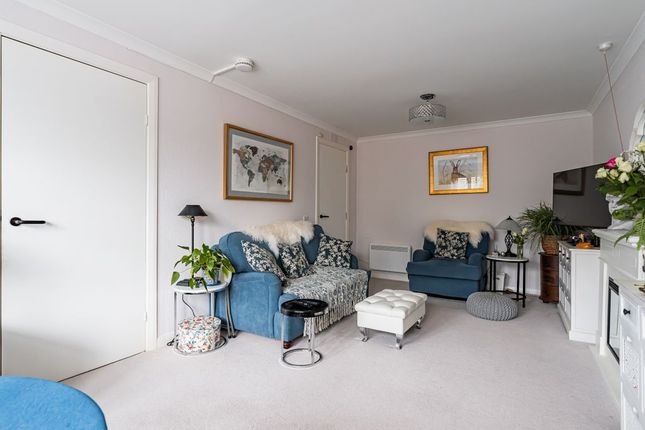 Ladywell Avenue, Claycot Park, Edinburgh photo 3