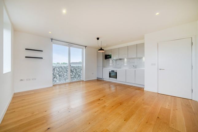 Flat 15, 40, Cowleaze Road, Kingston Upon Thames photo 4
