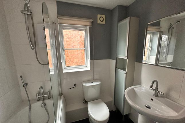 Town house for sale in Mallory Close, Chesterfield