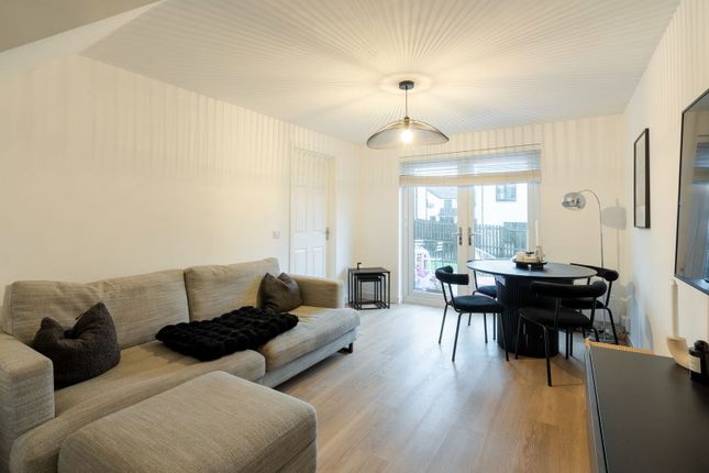 3, Grayhills Walk, Dundee photo 2