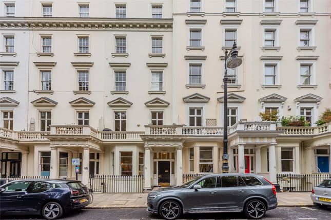 Flat for sale in St Georges Square, Pimlico