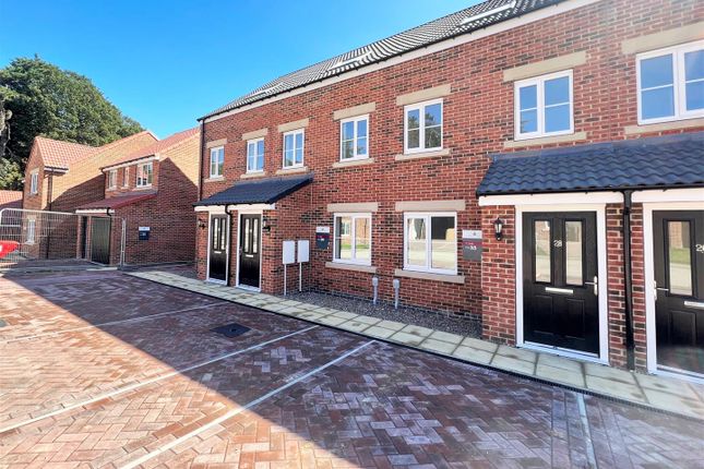 Thumbnail Terraced house for sale in Frankland Drive, Cottingham