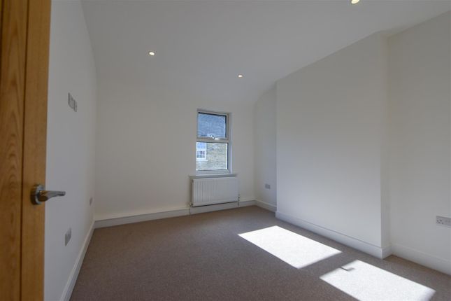 Bakehouse Cottage, 43, High Street, West Malling photo 4