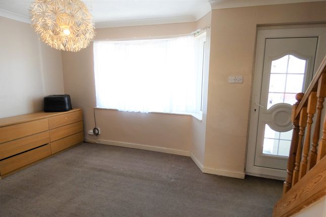 42, New Road, Bedfont photo 4