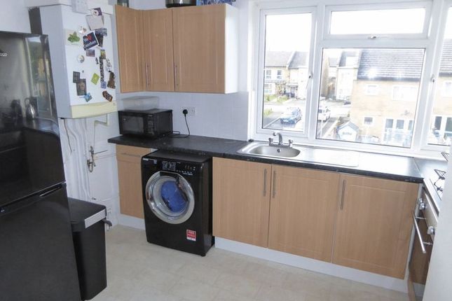 178b, Coulsdon Road, Caterham photo 4