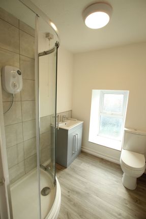 Flat 6, Castle Street, Brecon photo 3