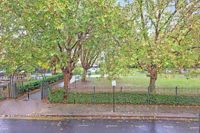 Pirbright Road, LONDON photo 2