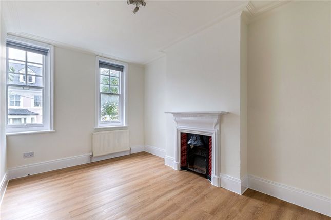 Flat A, 138, High Street, Teddington photo 4