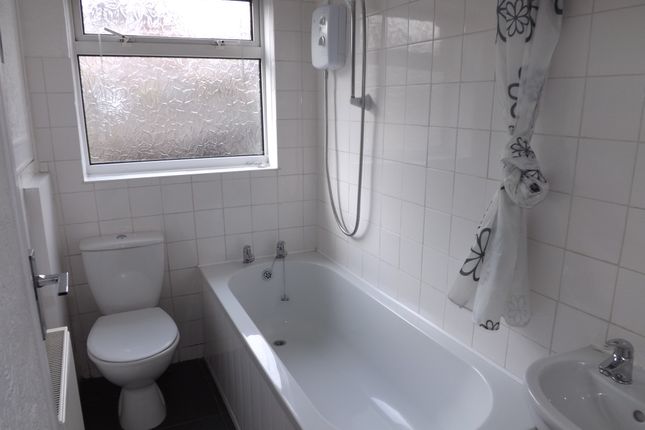 90, Sutton-in-Ashfield photo 4