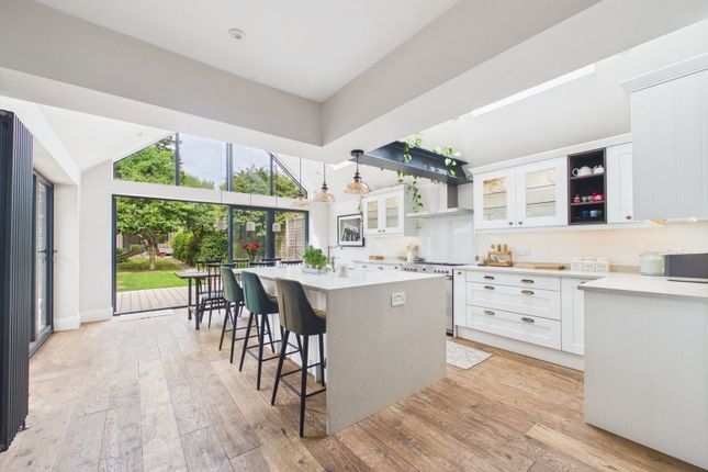79, Bennetts Road, Horsham photo 3