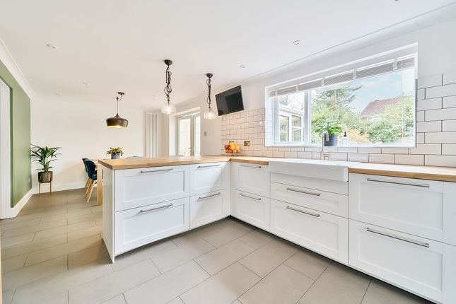 15 Kestrel Close, Leicester photo 3
