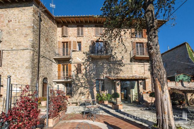 Country house for sale in Passignano Sul Trasimeno, Passignano Sul Trasimeno, Umbria