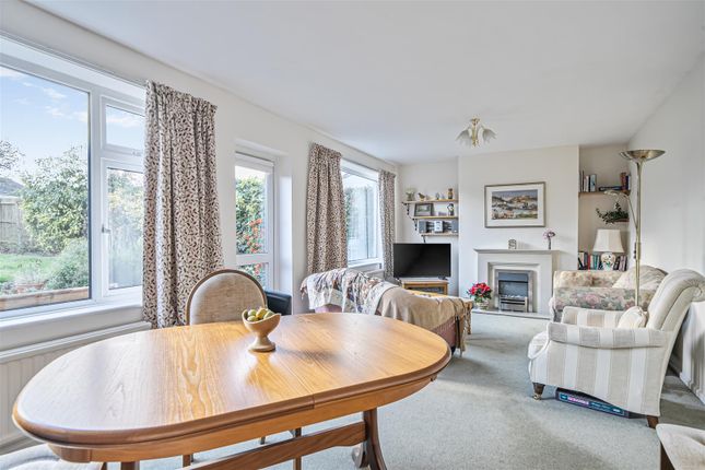 32, Hurn Lane, Bristol photo 2