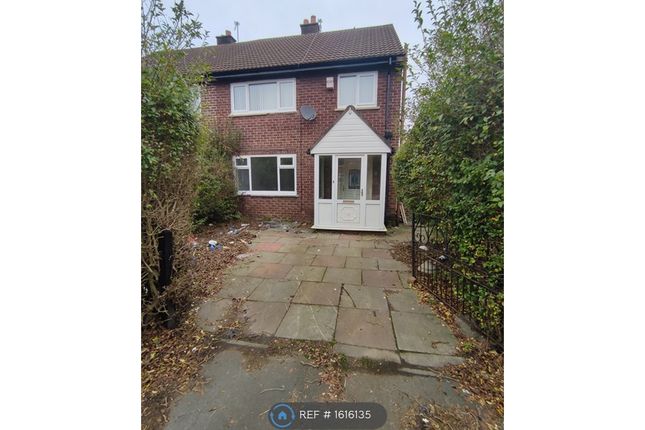 Thumbnail Terraced house to rent in Chelford Road, Sale