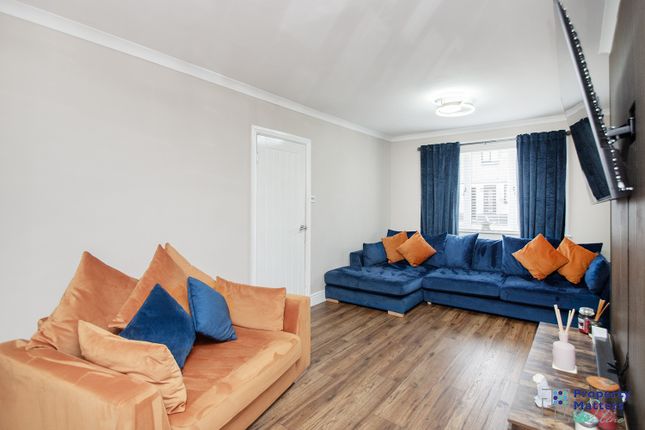 15 Croe Place, Kilmarnock photo 4