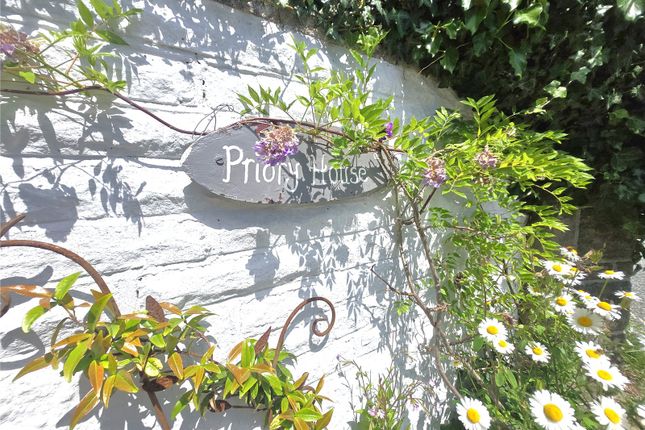 Priory House,, Llawhaden, Pembrokeshire photo 2