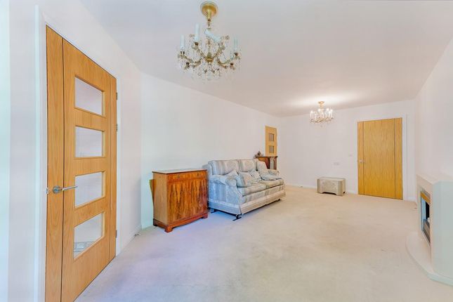 Flat for sale in Broadfield Court. Park View Road, Prestwich, Manchester