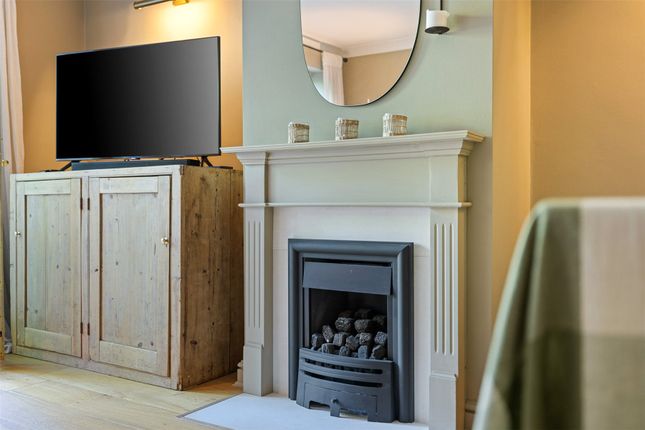 30, Haslemere Road, Haslemere photo 4